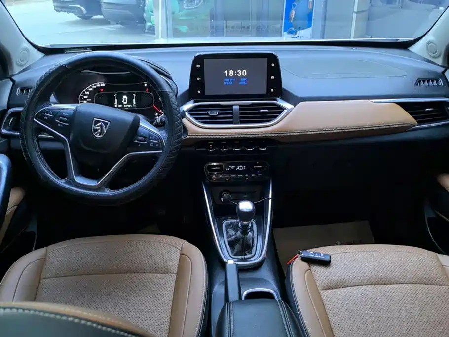 Baojun Baojun 510 2017 1.5L Manual Luxury
