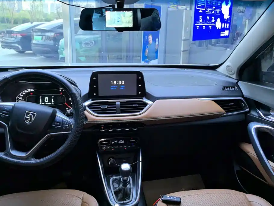Baojun Baojun 510 2017 1.5L Manual Luxury
