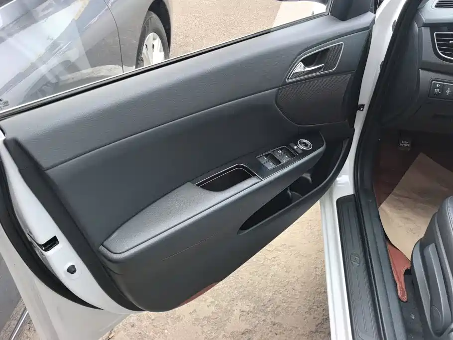 Hyundai Mistra 2014 1.8L Auto Smart GLS