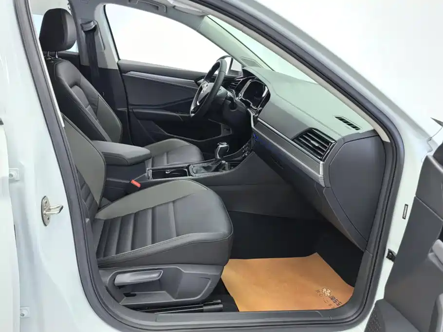 Volkswagen Sagitar 2021 280TSI DSG Surpassing Edition
