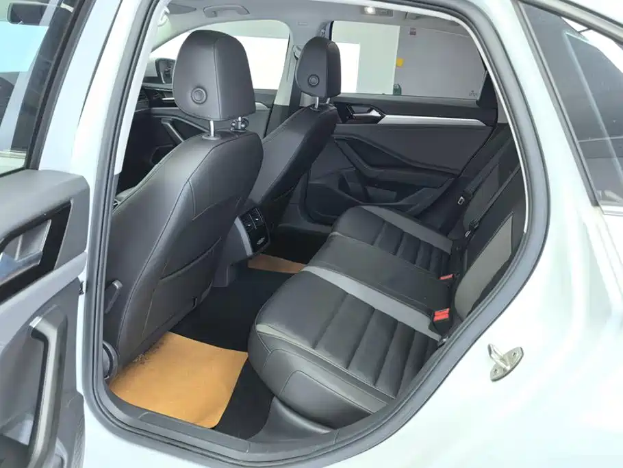 Volkswagen Sagitar 2021 280TSI DSG Surpassing Edition