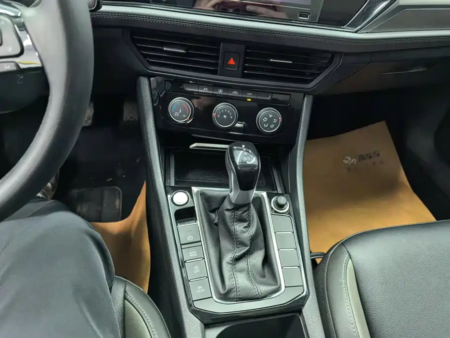 Volkswagen Sagitar 2021 280TSI DSG Surpassing Edition