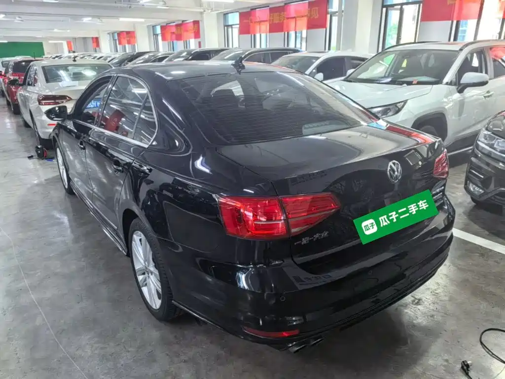 Volkswagen Sagitar 2018 280TSI DSG Spark Edition