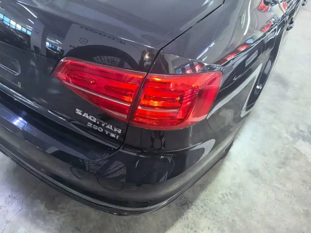 Volkswagen Sagitar 2018 280TSI DSG Spark Edition