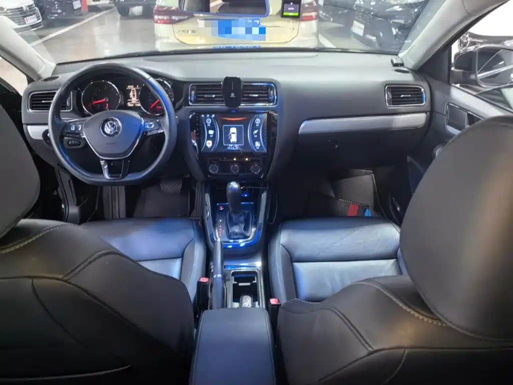 Volkswagen Sagitar 2018 280TSI DSG Spark Edition