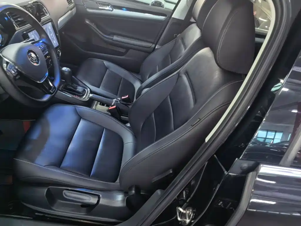 Volkswagen Sagitar 2018 280TSI DSG Spark Edition