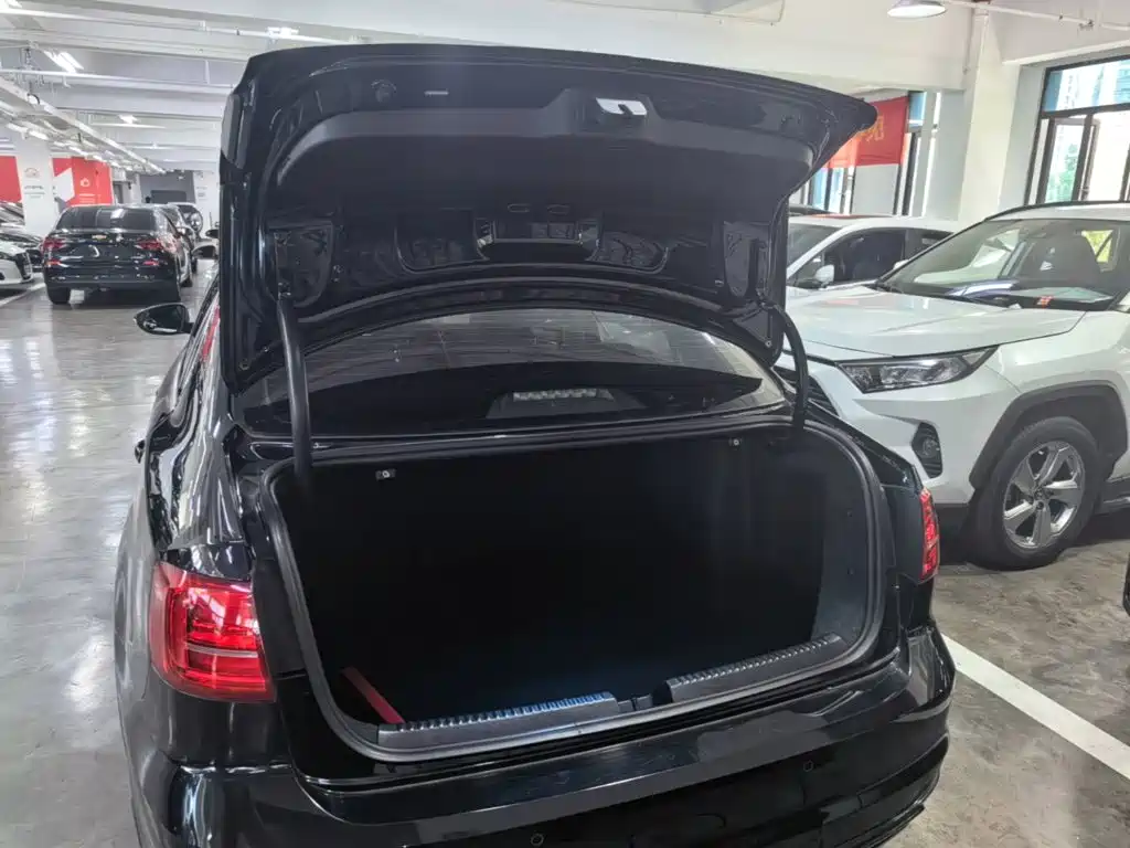 Volkswagen Sagitar 2018 280TSI DSG Spark Edition