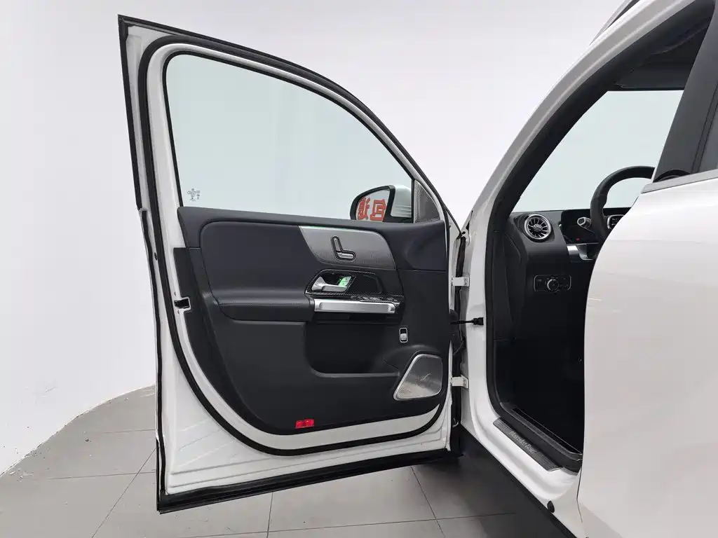 Mercedes-Benz Mercedes-Benz GLB 2021 GLB 180 Dynamic