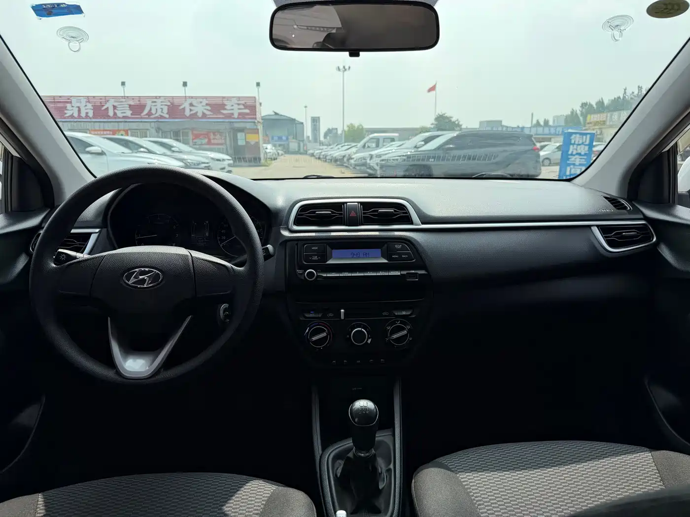 Hyundai Verna 2017 1.4L Manual Renewal Edition China VI
