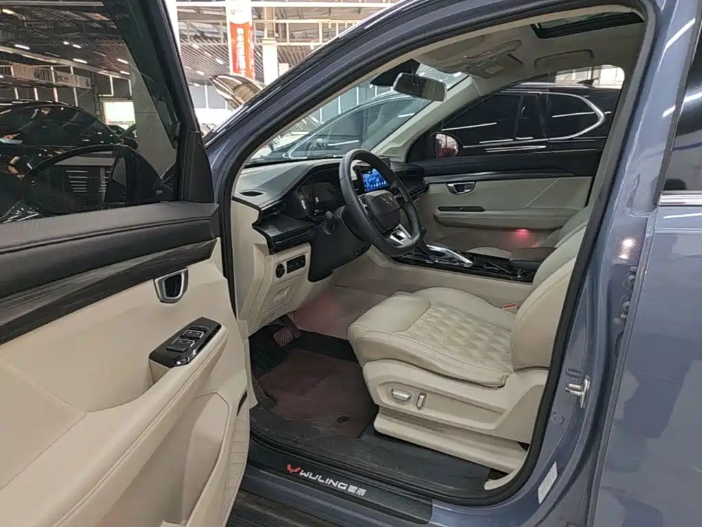 Wuling Motors Wuling Xingchen 2021 1.5T CVT Stellar Edition