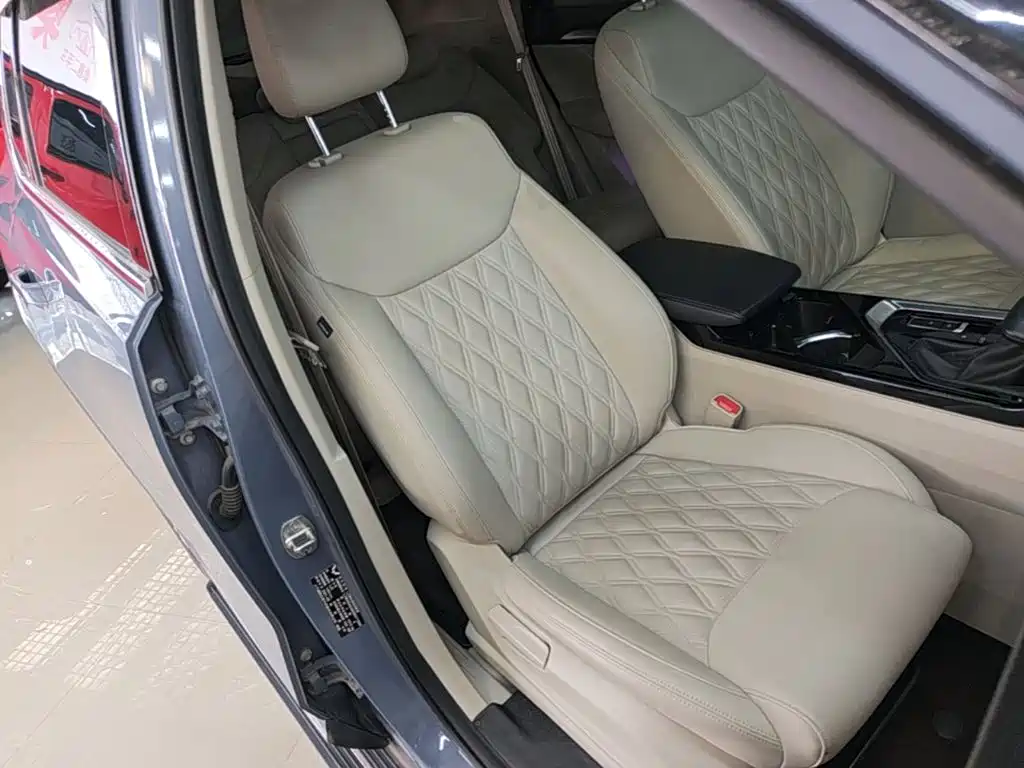 Wuling Motors Wuling Xingchen 2021 1.5T CVT Stellar Edition