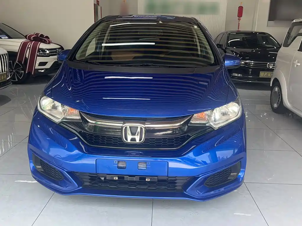 Honda Fit 2018 1.5L CVT Comfort Sunroof Edition