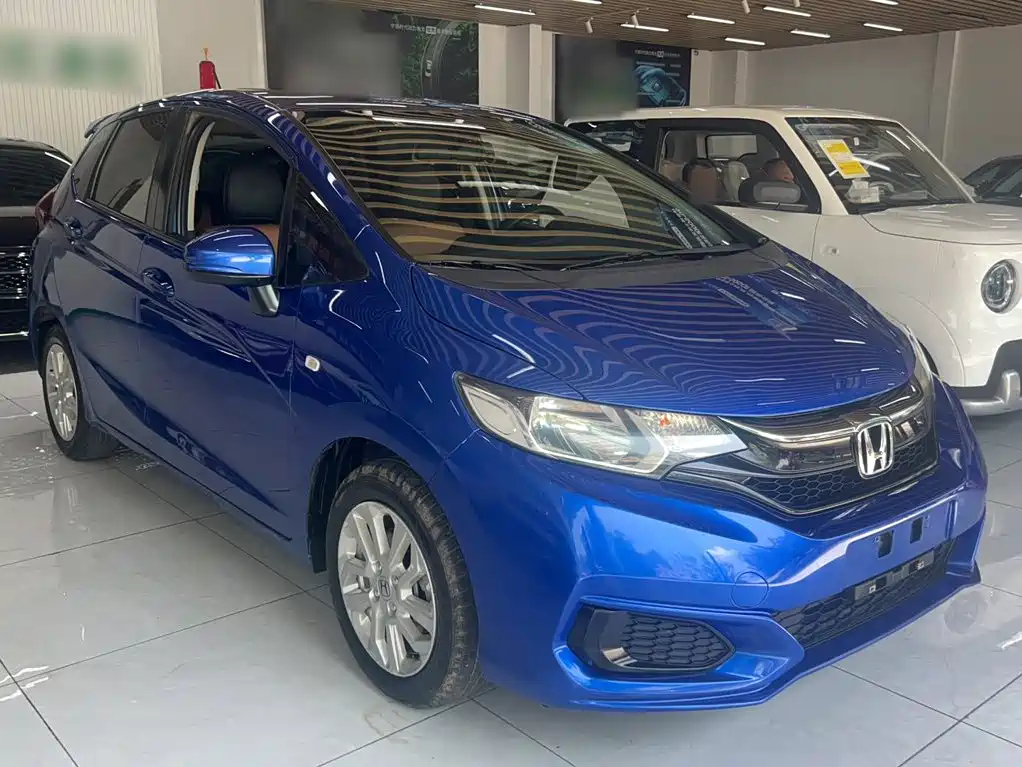 Honda Fit 2018 1.5L CVT Comfort Sunroof Edition