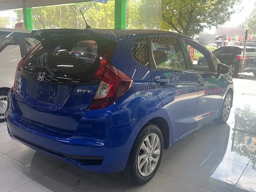 Honda Fit 2018 1.5L CVT Comfort Sunroof Edition