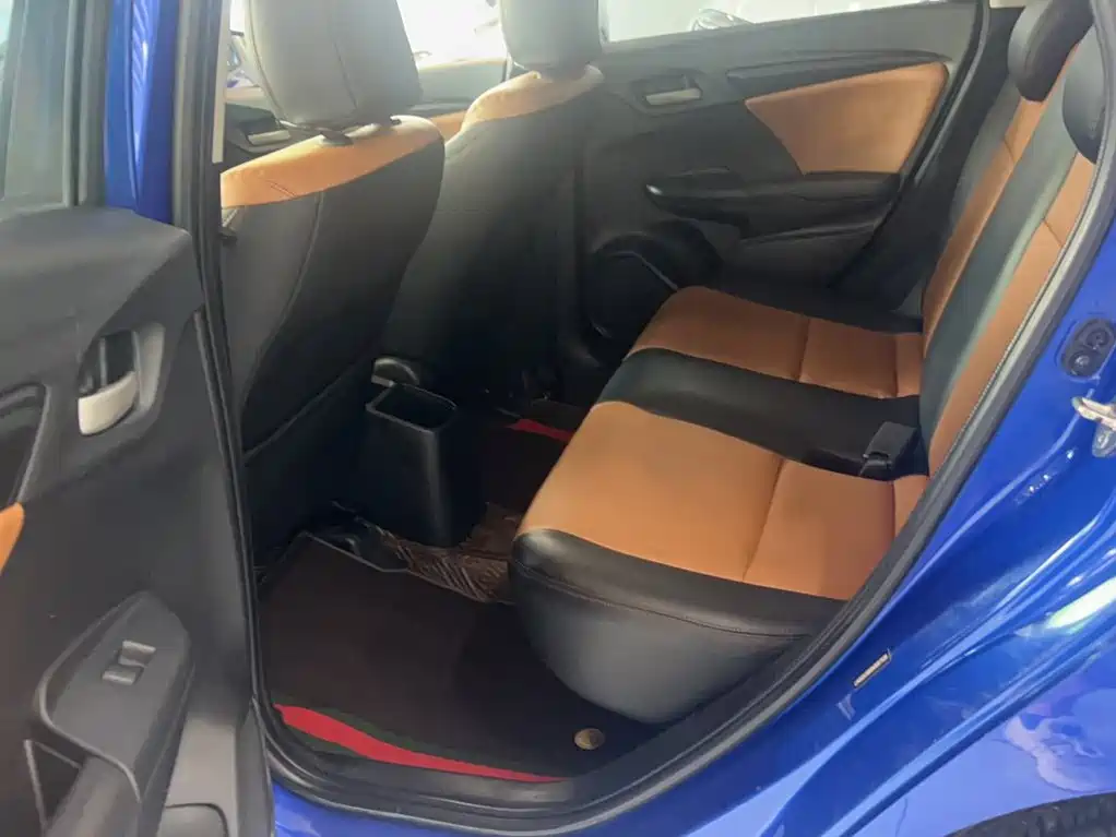 Honda Fit 2018 1.5L CVT Comfort Sunroof Edition