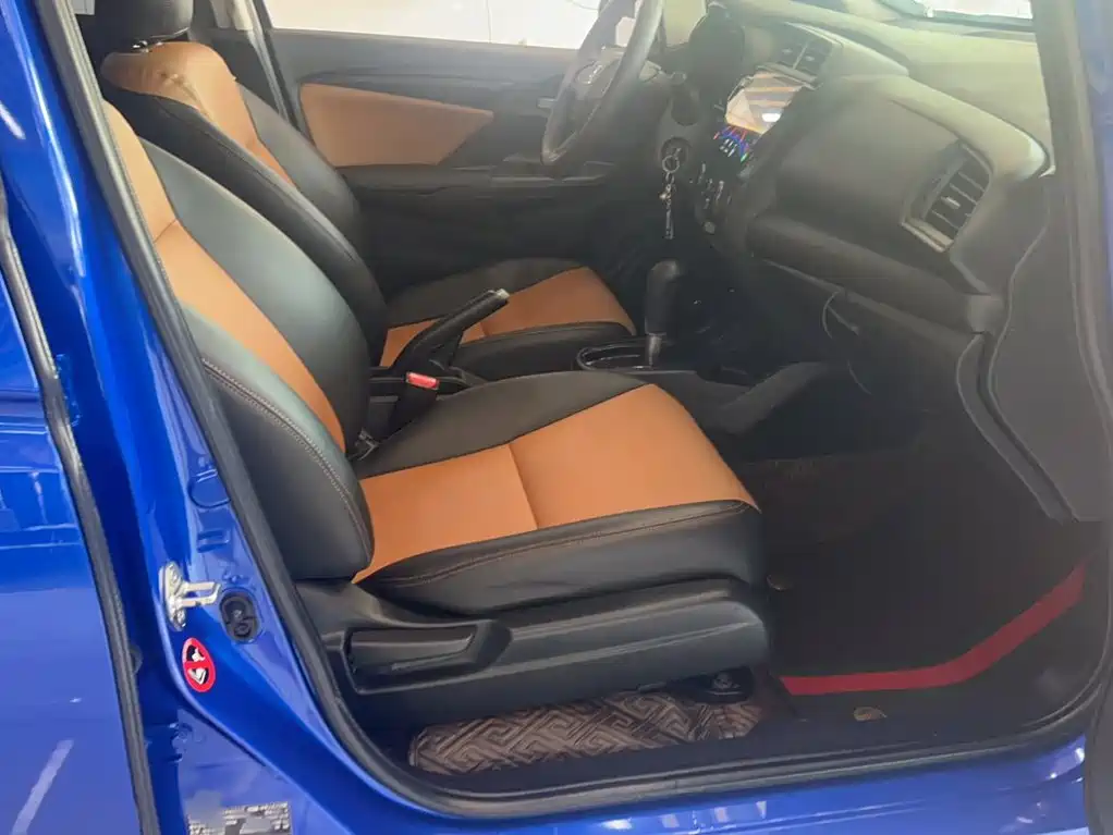 Honda Fit 2018 1.5L CVT Comfort Sunroof Edition