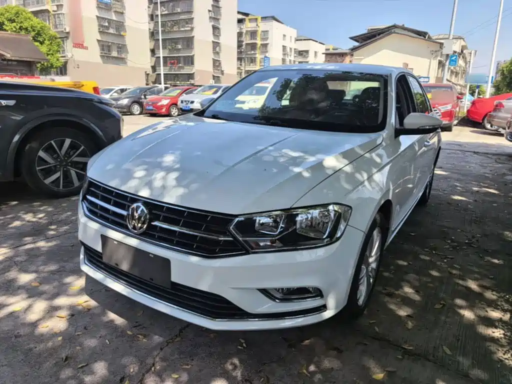 Volkswagen Bora 2016 Model 1.6L Manual Comfort