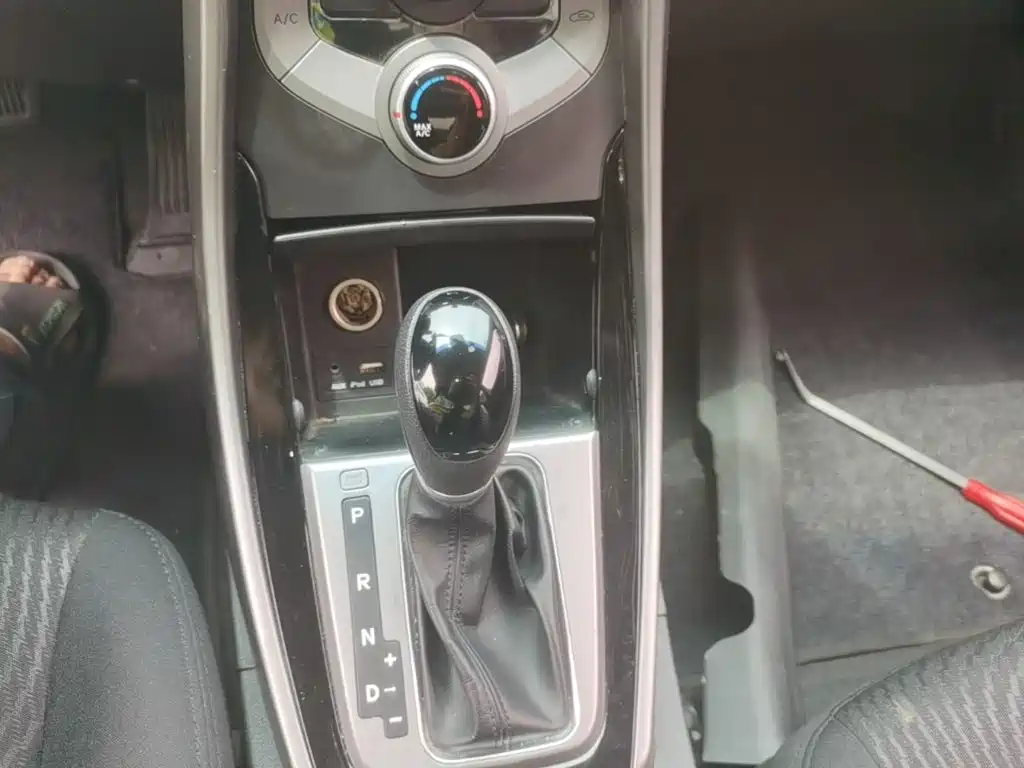 Hyundai Langdong 2016 1.6L Automatic Premium Edition