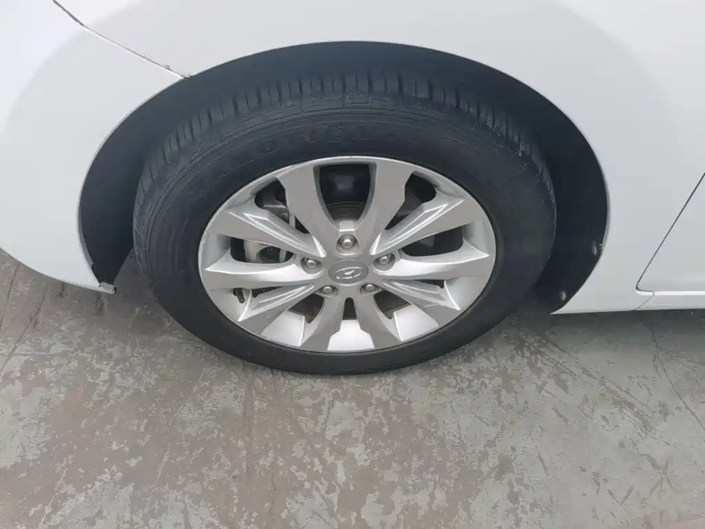 Hyundai Langdong 2016 1.6L Automatic Premium Edition