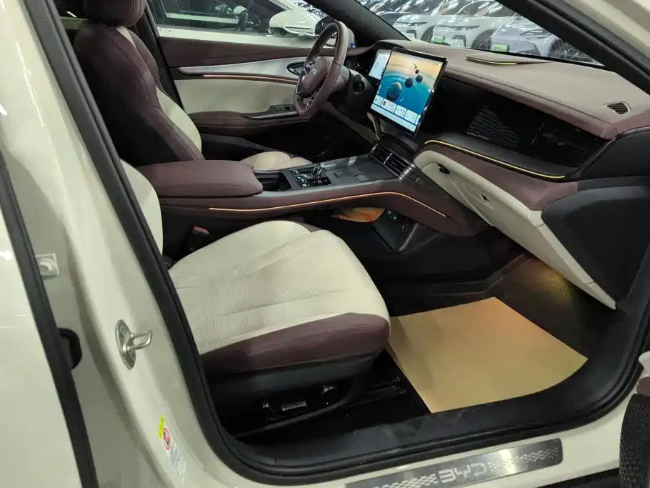 BYD Seal 07 DM-i 2025 Model DM-i 1.5L 125km Luxury