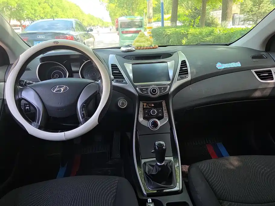 Hyundai Langdong 2016 1.6L Manual Premium Edition