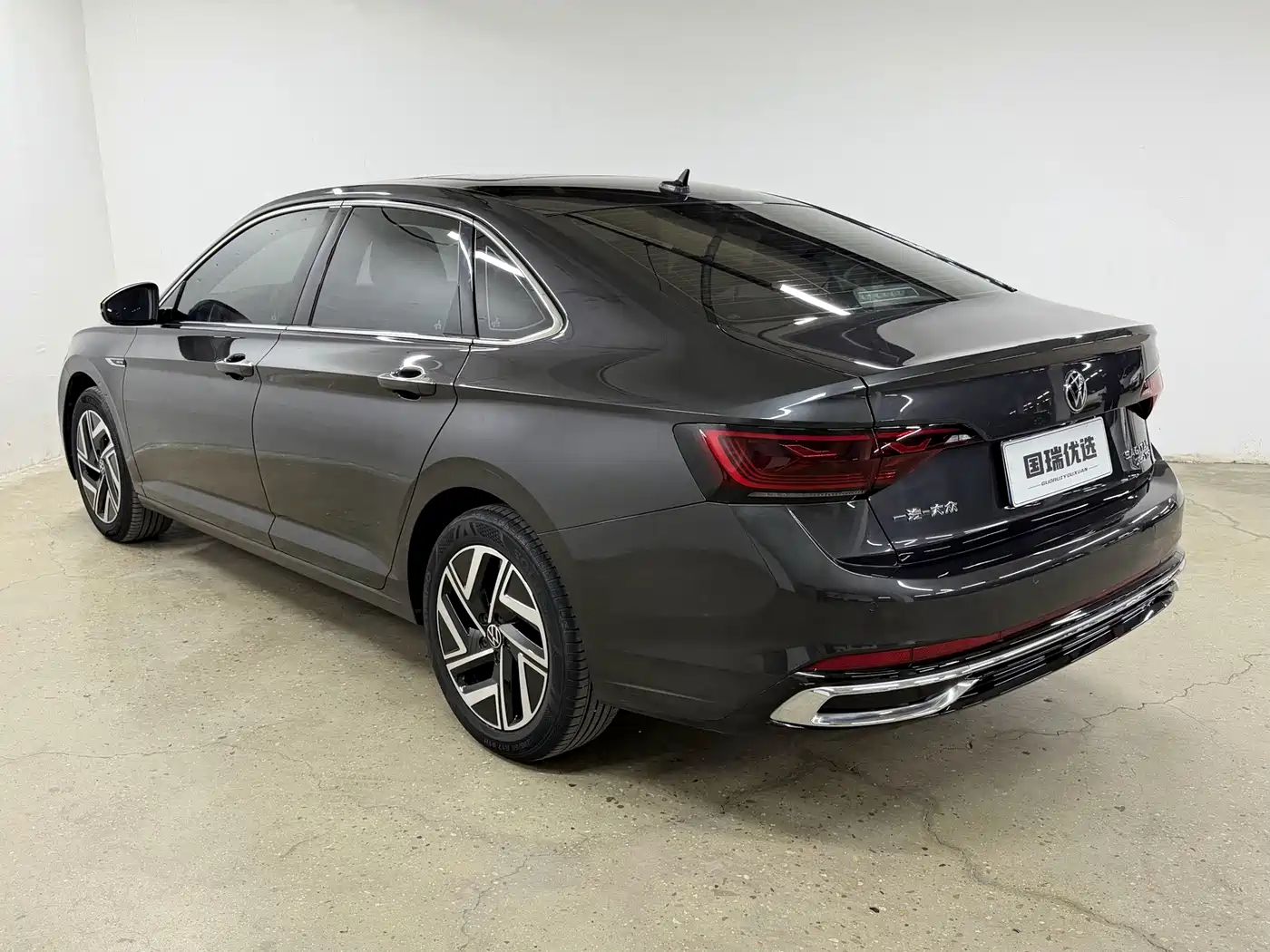 Volkswagen Sagitar 2023 280TSI DSG Surpass Plus Edition