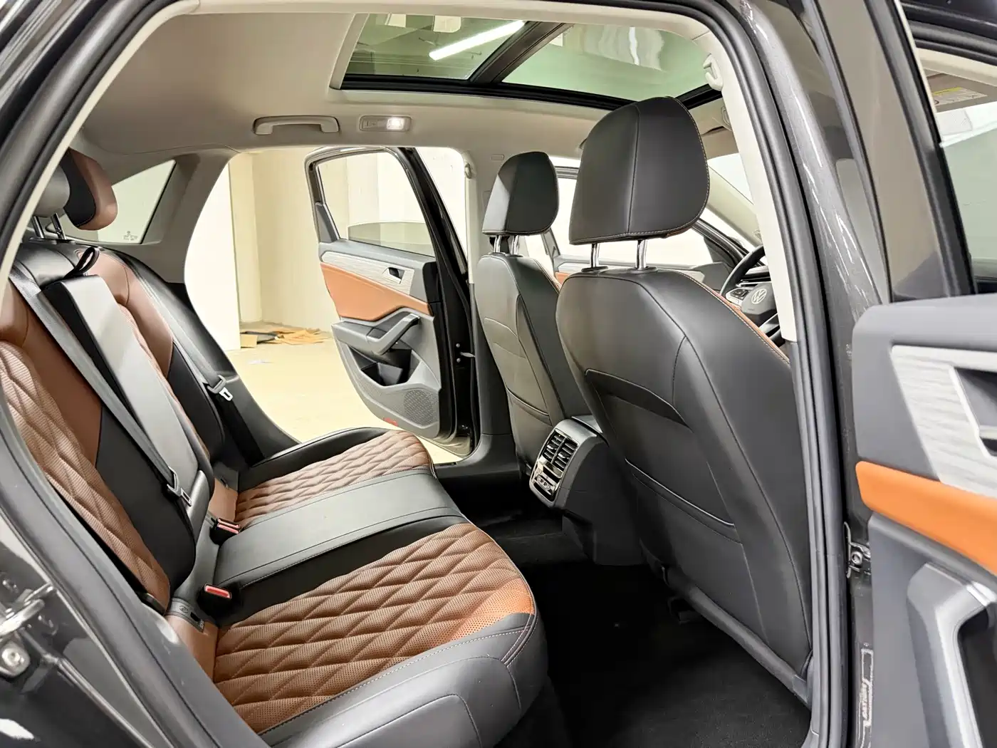 Volkswagen Sagitar 2023 280TSI DSG Surpass Plus Edition
