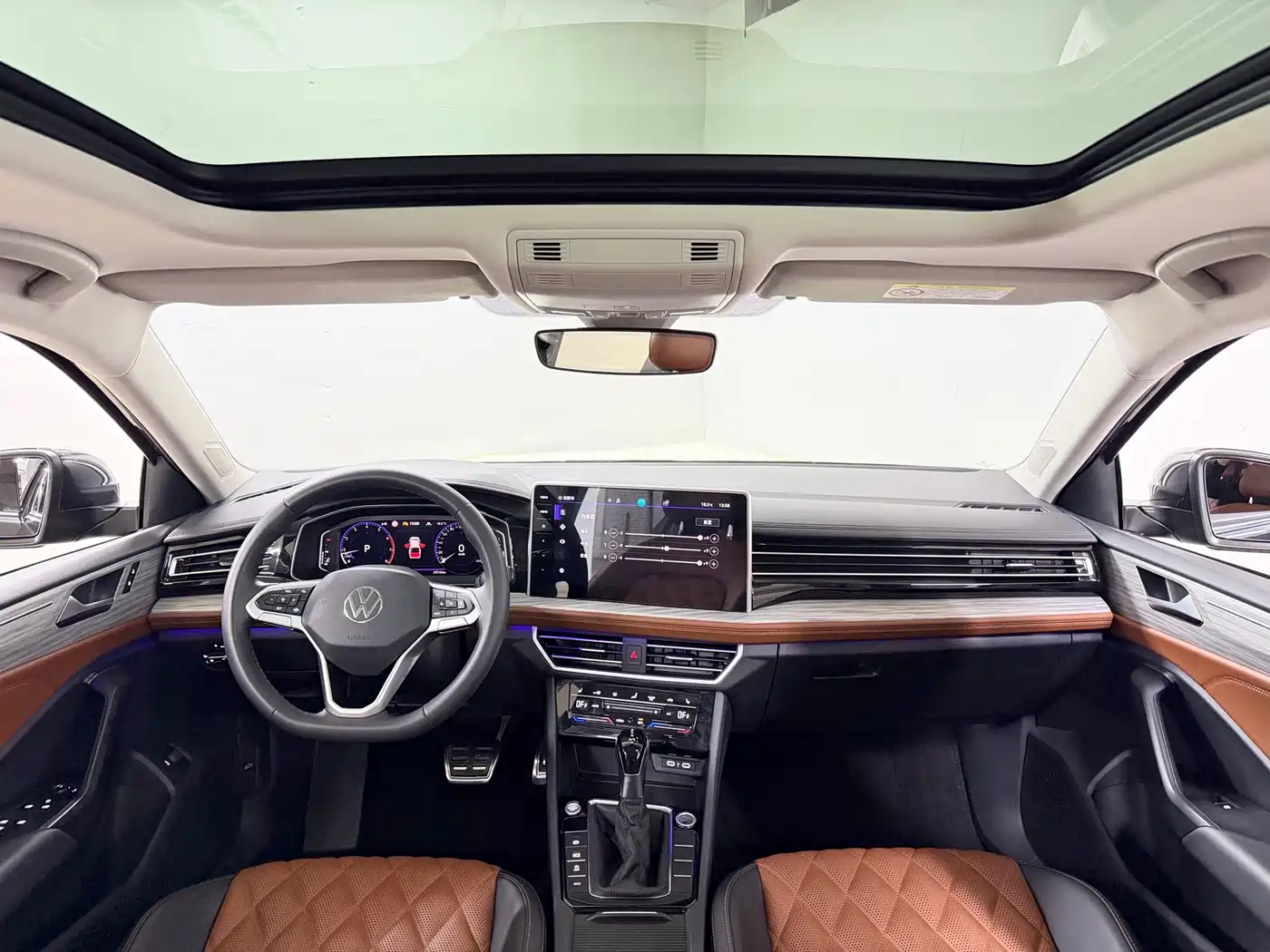 Volkswagen Sagitar 2023 280TSI DSG Surpass Plus Edition