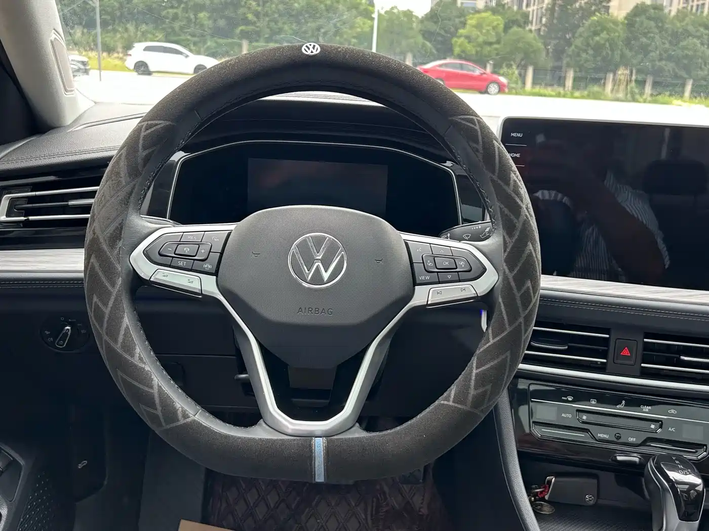 Volkswagen Sagitar 2022 280TSI DSG Surpassing Edition