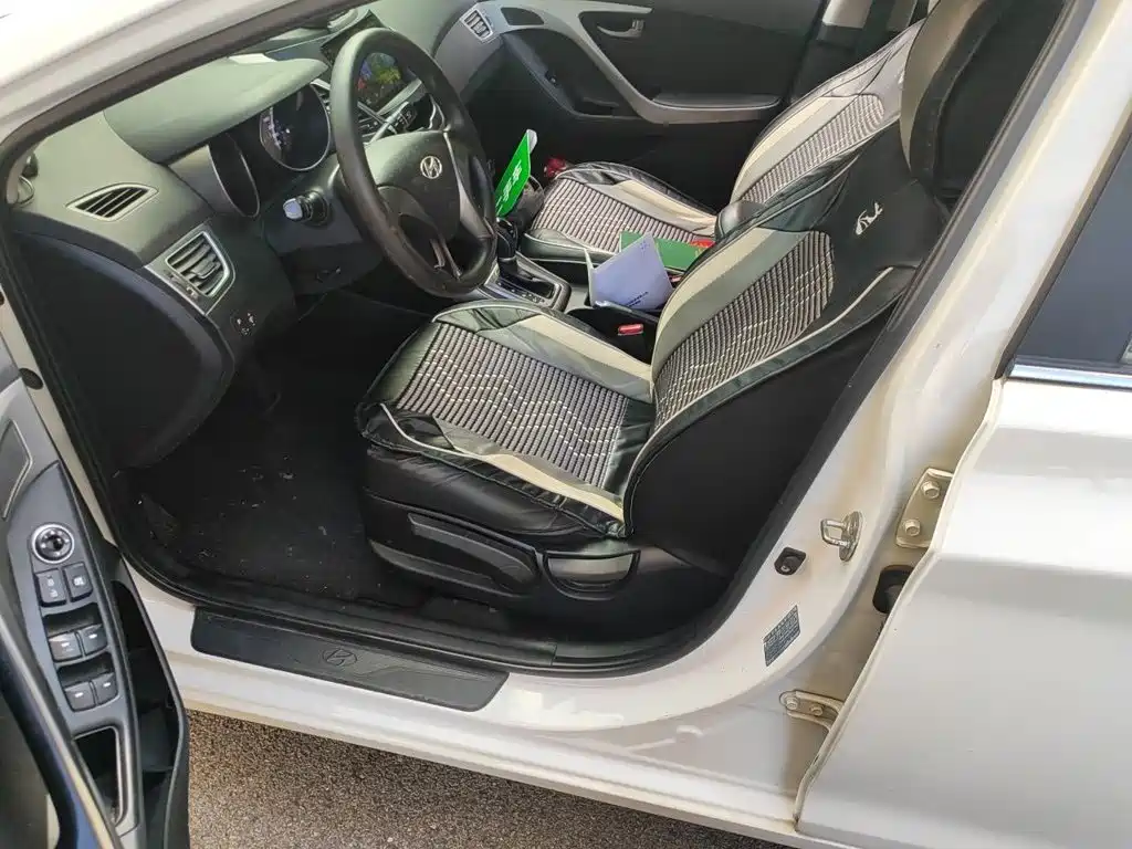 Hyundai Langdong 2016 1.6L Automatic Smart Edition
