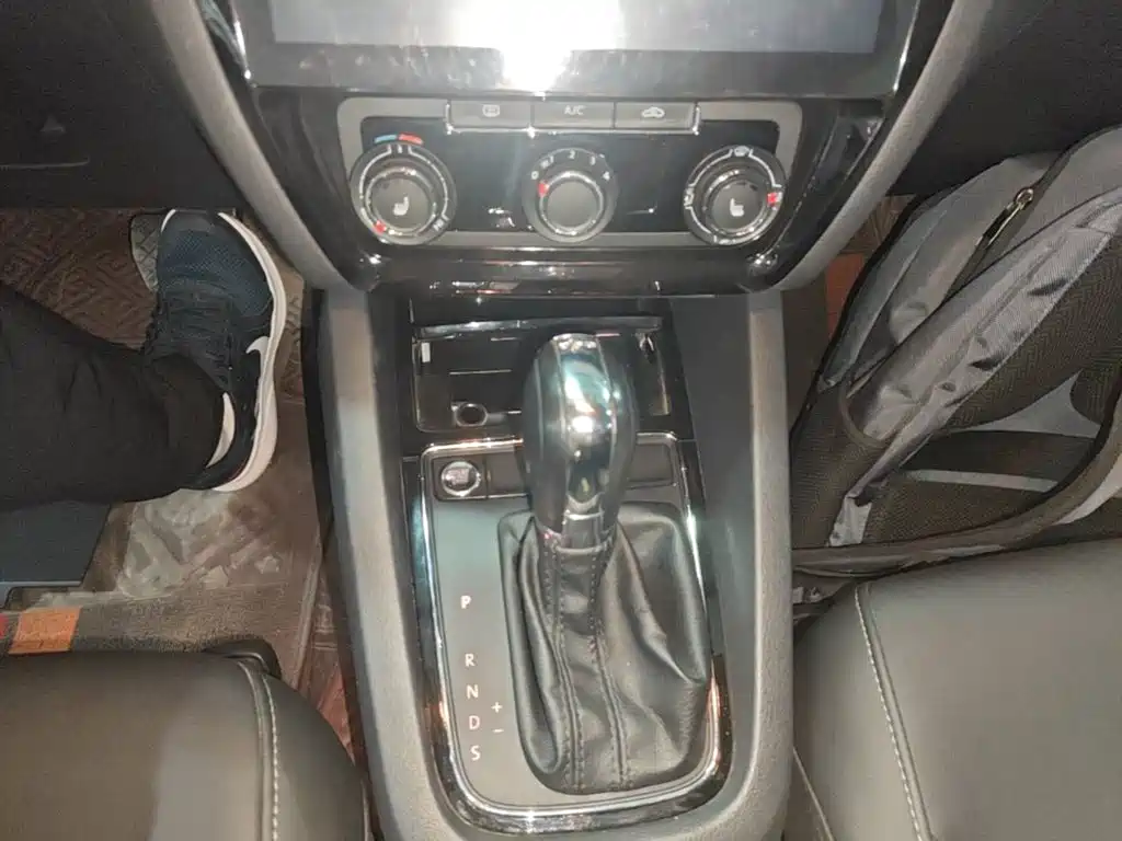 Volkswagen Sagitar 2017 180TSI Auto Exclusive Edition