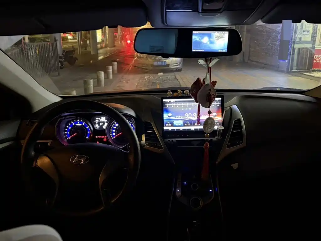 Hyundai Langdong 2016 1.6L Automatic Smart Edition