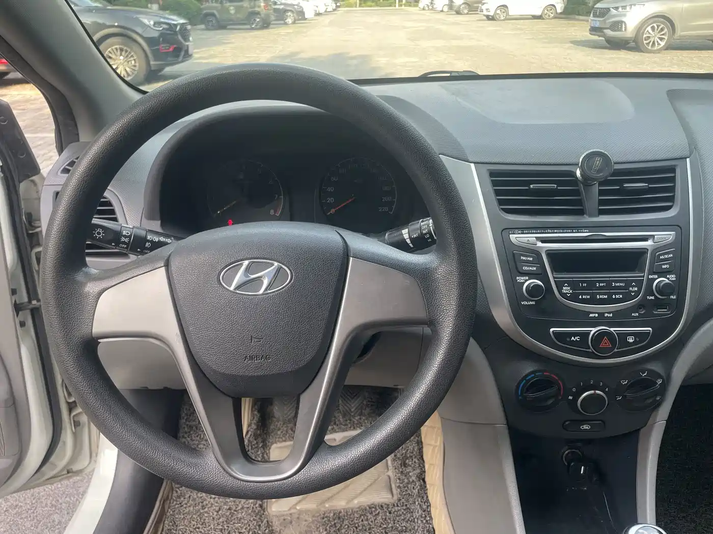 Hyundai Verna 2016 1.4L Manual Smart GLS