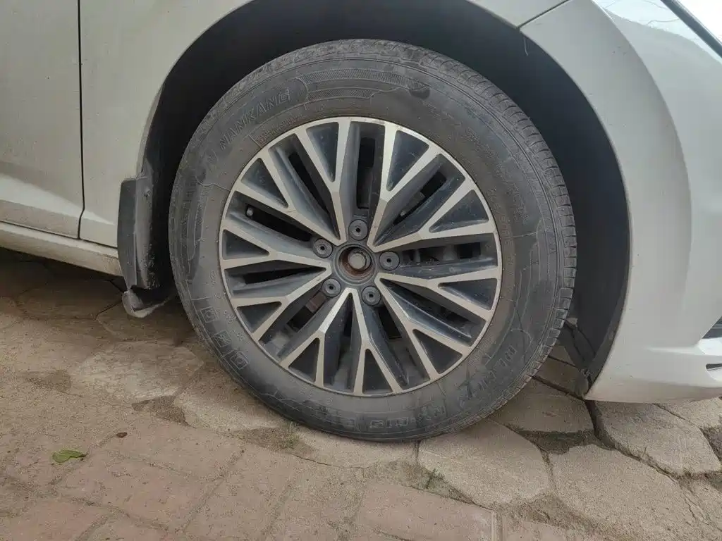 Volkswagen Sagitar 2021 200TSI DSG Comfort Smart Edition