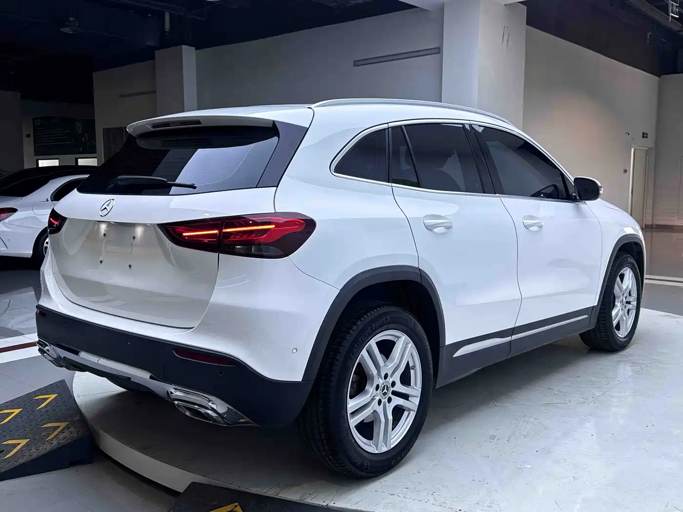 Mercedes-Benz Mercedes-Benz GLA 2020 GLA 180