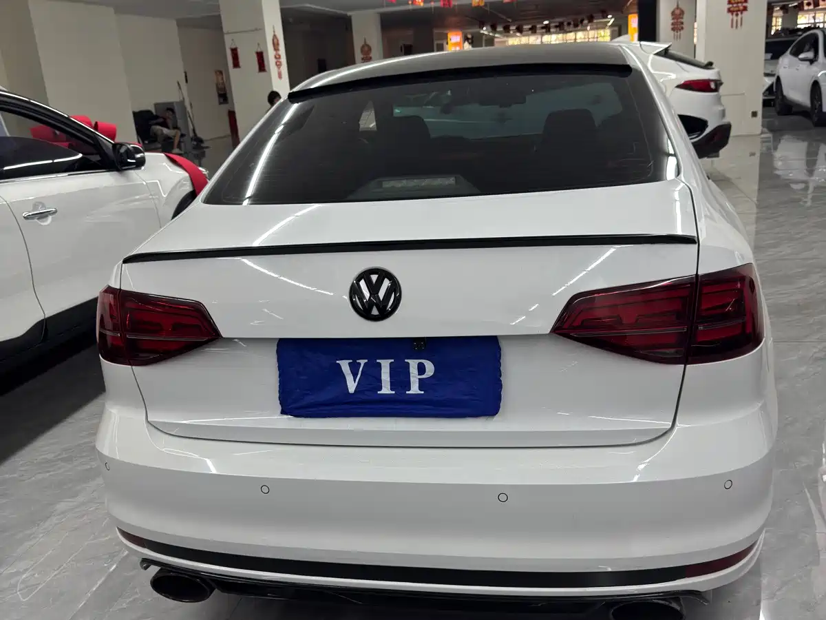 Volkswagen Sagitar 2017 280TSI Automatic R-Line