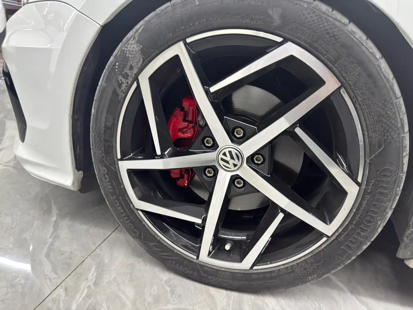 Volkswagen Sagitar 2017 280TSI Automatic R-Line
