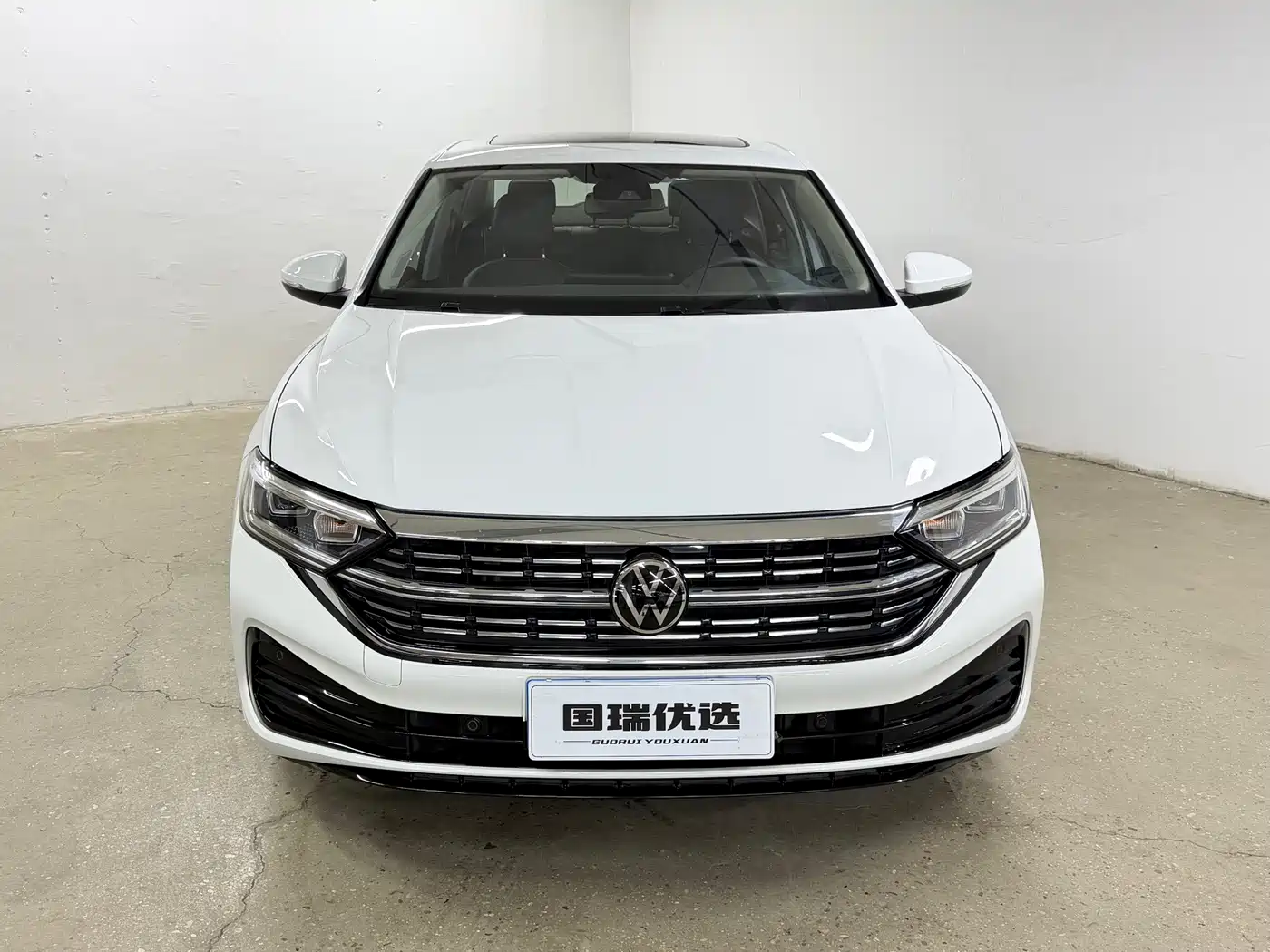 Volkswagen Sagitar 2023 Model Year 280TSI DSG Surpass Edition