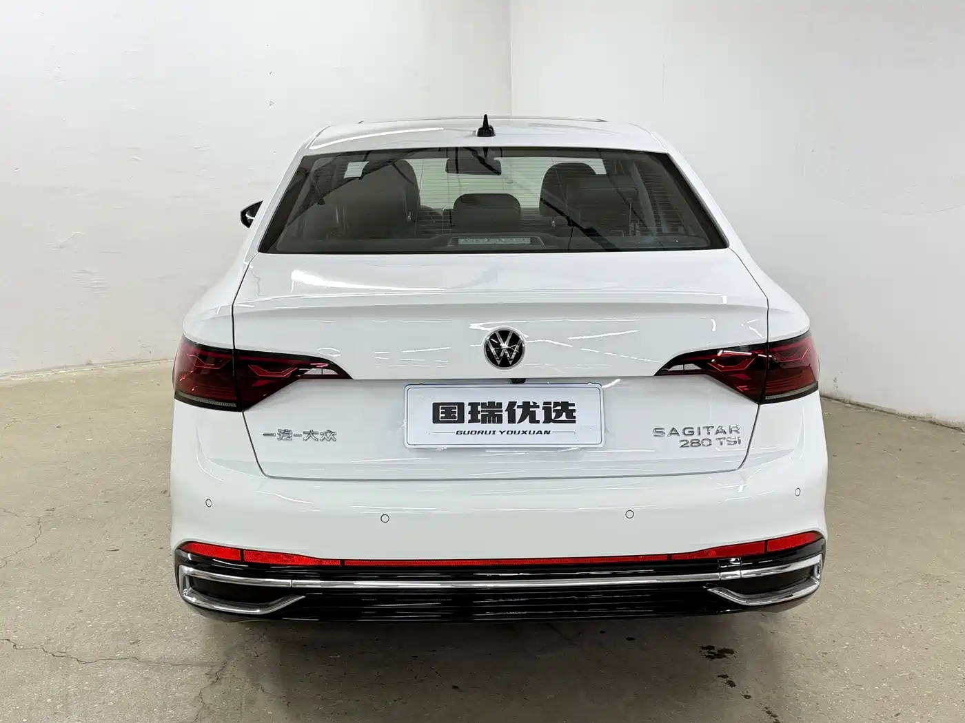 Volkswagen Sagitar 2023 Model Year 280TSI DSG Surpass Edition