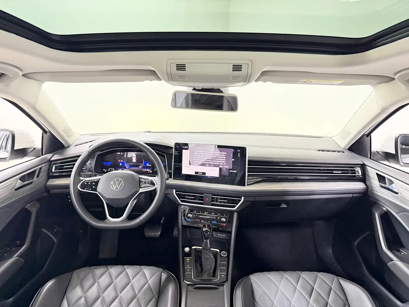Volkswagen Sagitar 2023 Model Year 280TSI DSG Surpass Edition
