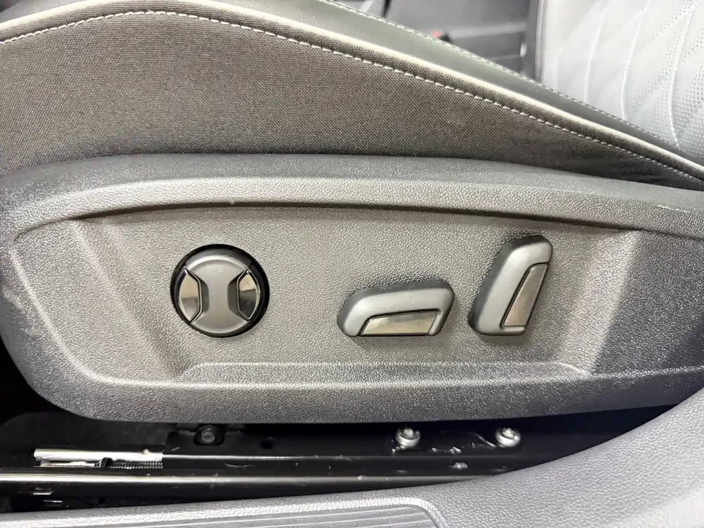 Volkswagen Sagitar 2023 Model Year 280TSI DSG Surpass Edition
