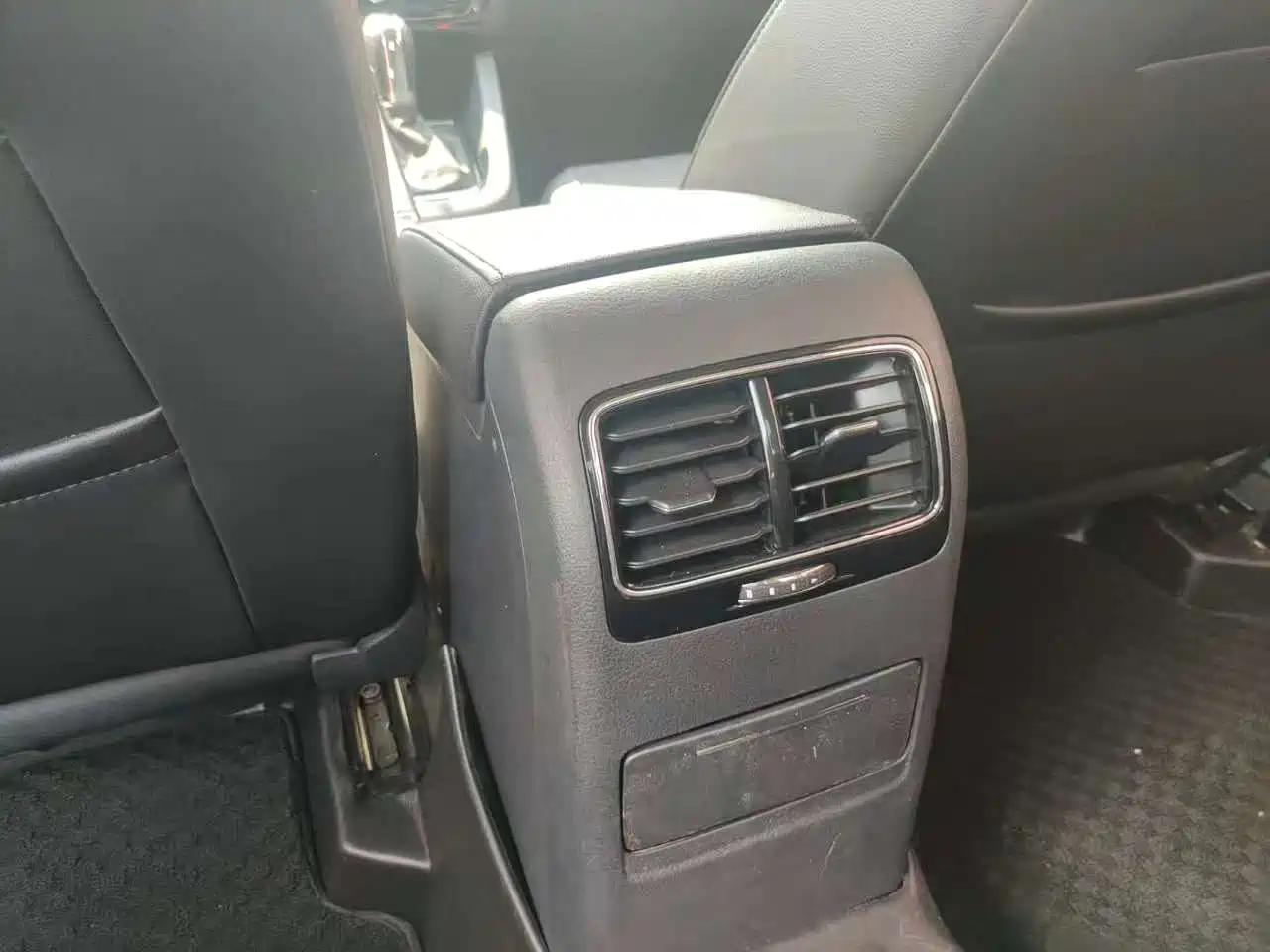 Volkswagen Sagitar 2018 1.6L Automatic Comfort