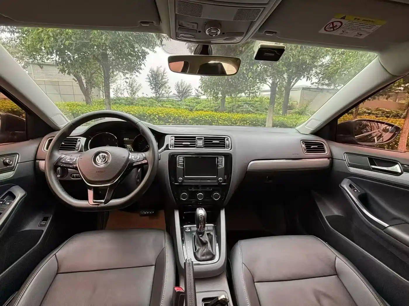 Volkswagen Sagitar 2018 1.6L Automatic Comfort