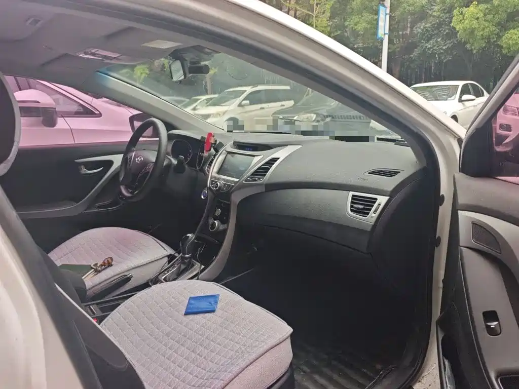 Hyundai Langdong 2016 1.6L Automatic Premium Edition