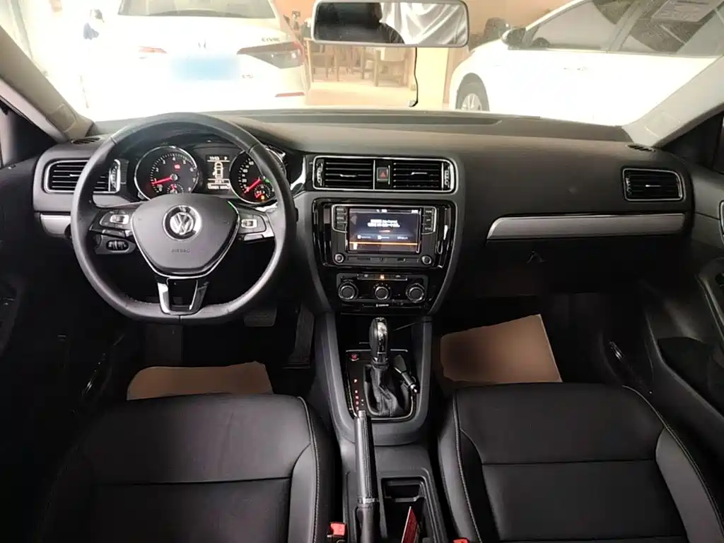 Volkswagen Sagitar 2018 280TSI DSG Comfort