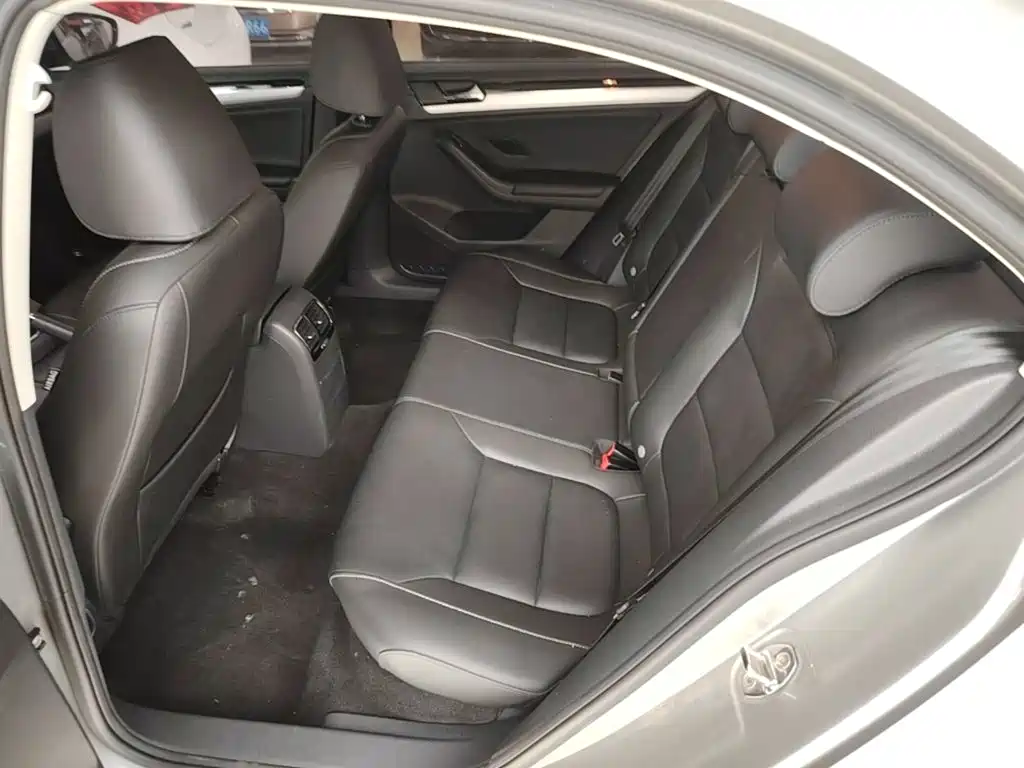 Volkswagen Sagitar 2018 280TSI DSG Comfort