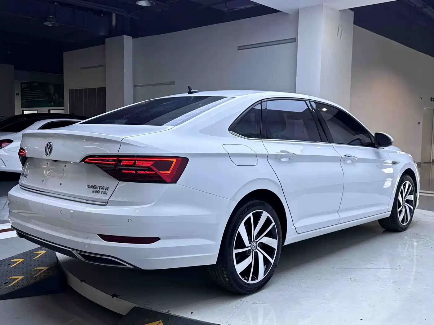 Volkswagen Sagitar 2022 280TSI DSG Excellence Edition