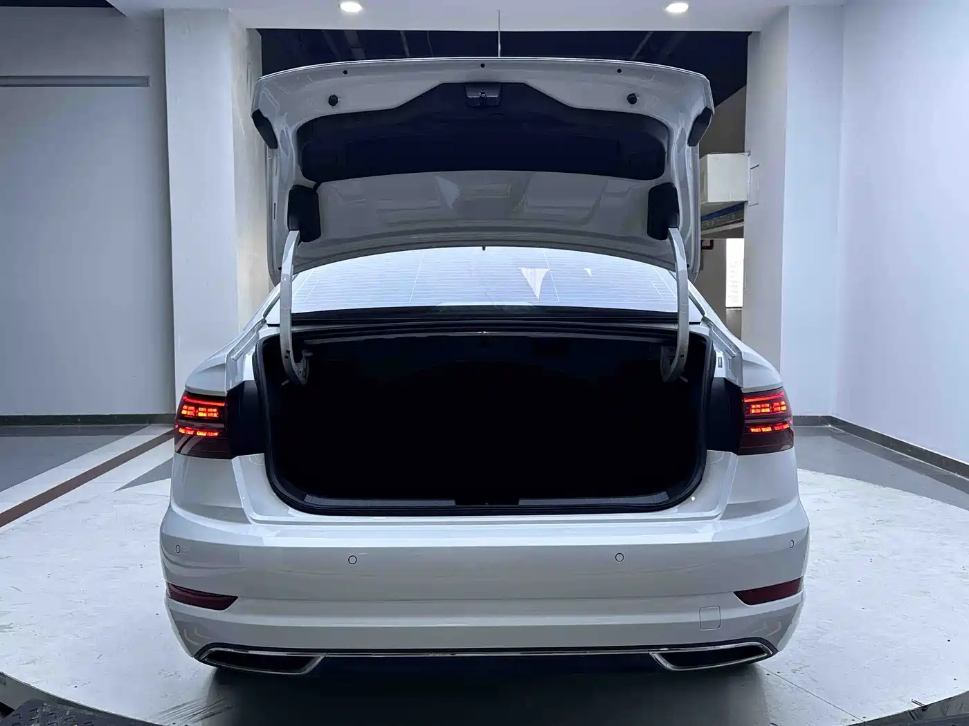 Volkswagen Sagitar 2022 280TSI DSG Excellence Edition