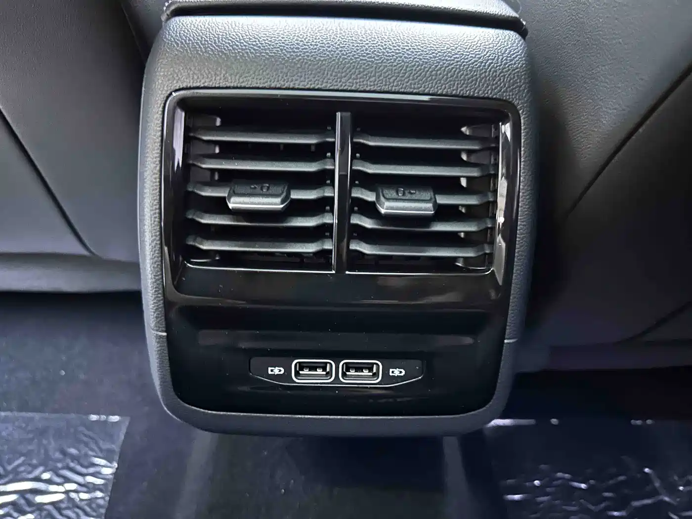 Volkswagen Sagitar 2022 280TSI DSG Excellence Edition