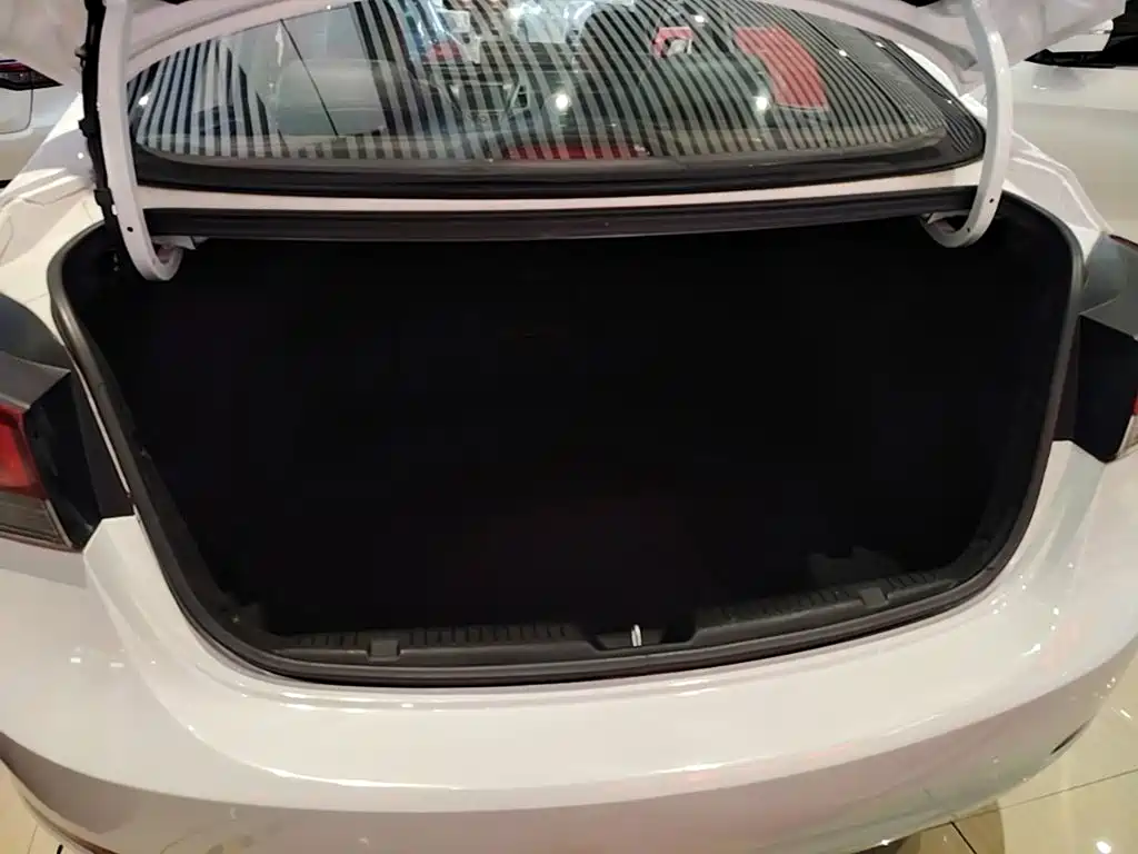 Hyundai Langdong 2016 1.6L Automatic Premium Edition